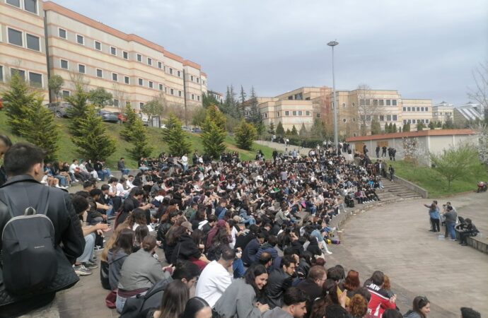 19 Mart’ın izinde Kocaeli Üniversitesi Tablosu